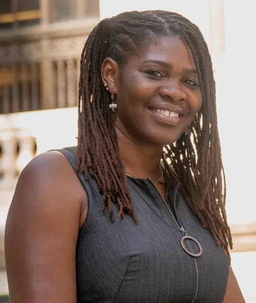 Lisette Hughes Headshot