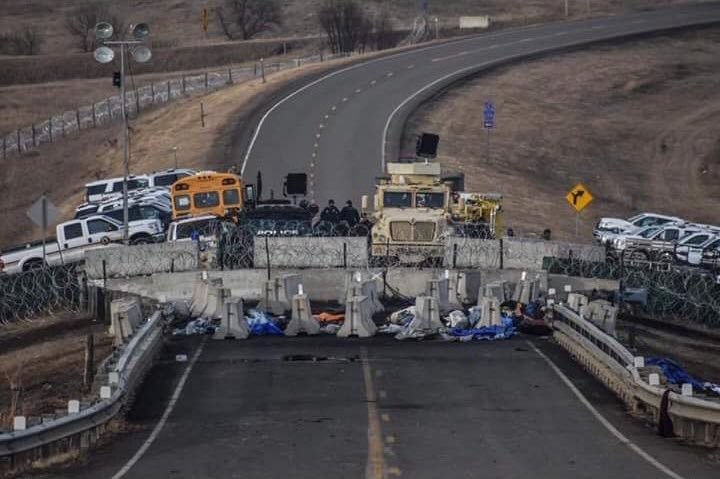 Total block: Highway 1806 south side blockade Road block